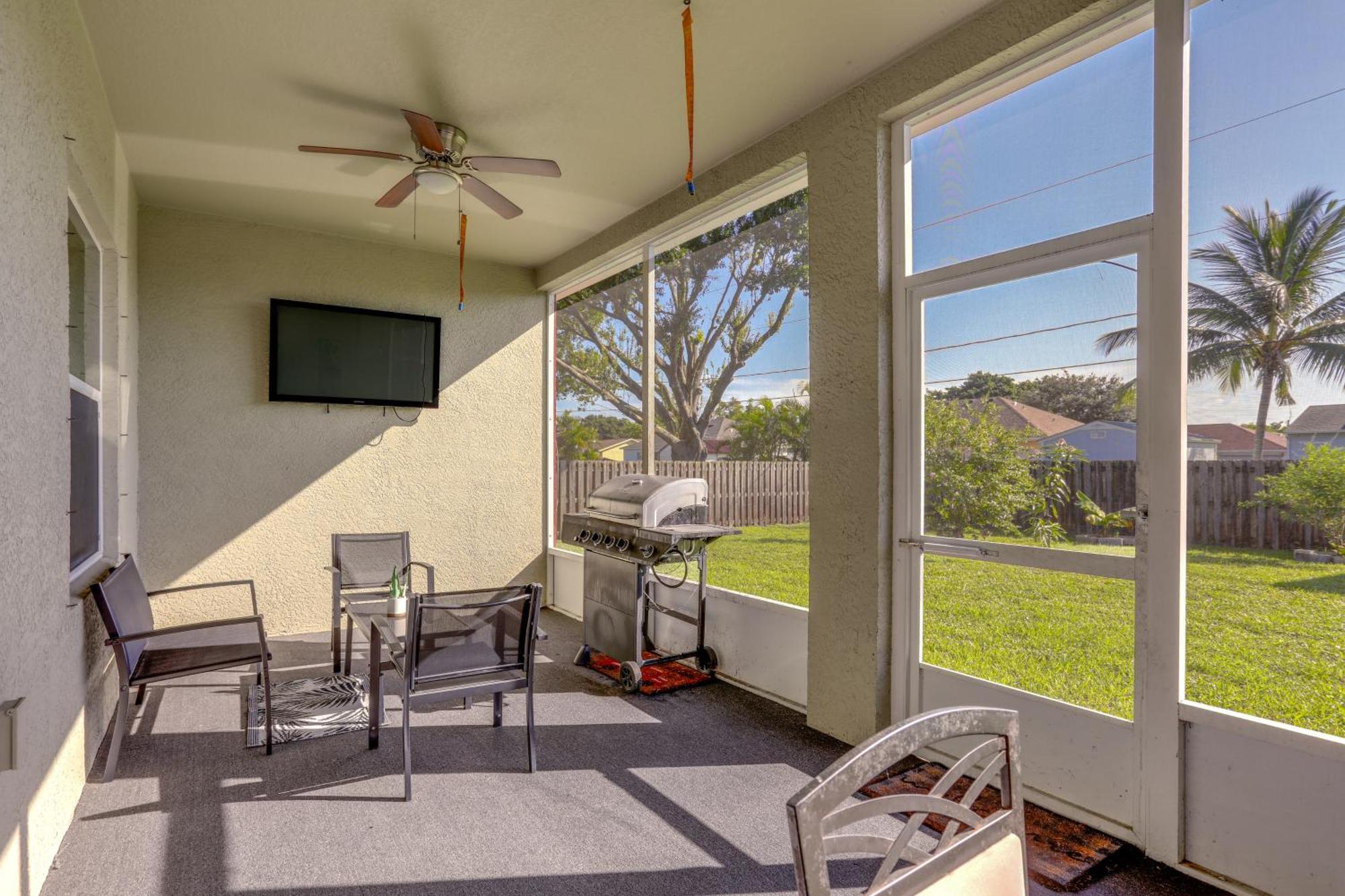 Home About 12 Mi To Beach In Port St Lucie With Patio! Port St. Lucie Exterior photo